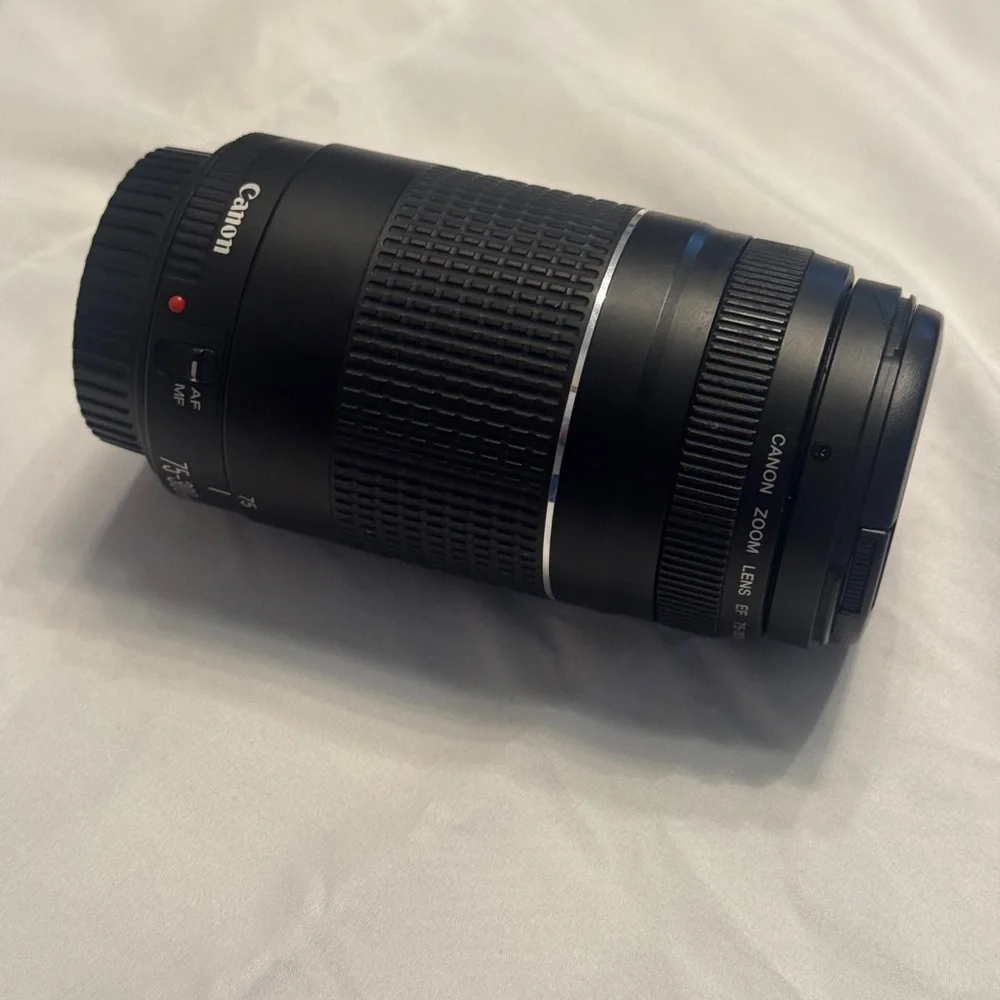 Canon EOS Rebel T4i Camera Bundle